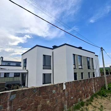 Продаж сучасного  дуплекса 160м². 3сот землі.  2 великі тераси.  Комунікації. Природа. БУДИНОК
