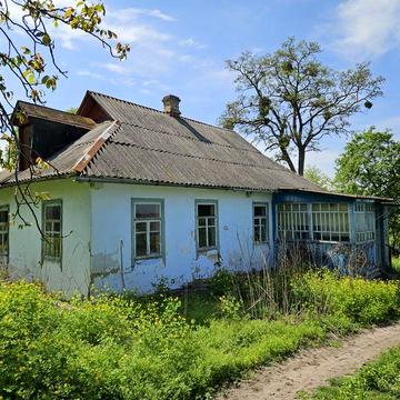 Будинок з ділянкою в с.Гусачівка