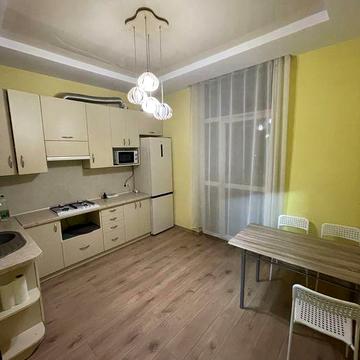 Оренда 2х кімнатноі квартири в новобудові