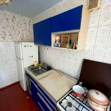 Здається 1 кімнатна квартира м - н Жовтневе не кутова