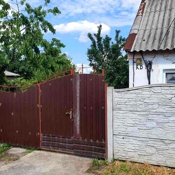 Продам 1/2 Дома на Соцгороде .