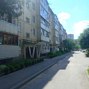 (8) Продам 3-кімнатну квартиру на Вишеньці 9890