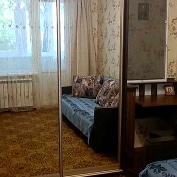 1 ком. кв. 1/9 напротив Дворца Спорта.