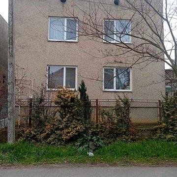 продаж будинку у м.Чоп
