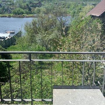 Продам заміський будинок-на березі р.Сура поруч із  Ямбургом
