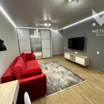 Продам однокомнатную квартиру-студию на 23 августа. Полный кап. ремонт, 33 м², 4 минуты от метро! Павлово Поле Саржин Яр Шевченковский (80656)