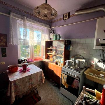 Продаж 2-кімнатної квартири по вул. Січових Стрільців