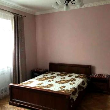Пропозиція оренди 3 кім. квартири по вул. Єрошенка (р-н Семицвіту)