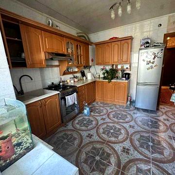 Продам 2-х кім. кв. ЦЕНТР, індивідуальне опалення