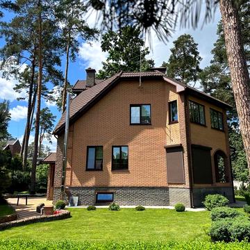 Будинок у Лісовій Бучі | 430 м2 | 15 соток | сауна | сонячні панелі | акуми 45 кВт