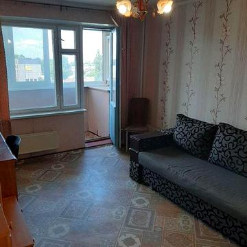 Сдам большую 1 комнатную квартиру , низ пр. О.Поля.