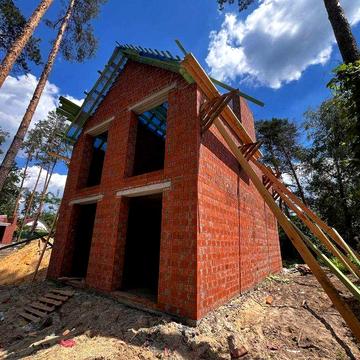 Продається будинок на етапі будівництва в закритому містечку "Canto Wood".