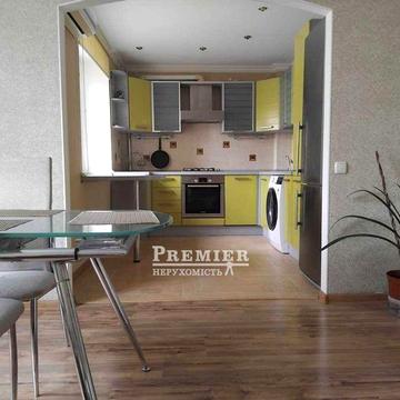 Продам 2 кімнатну квартиру 73 кв.м. на Семена Палия. Цегляний будинок. ГАЗ.