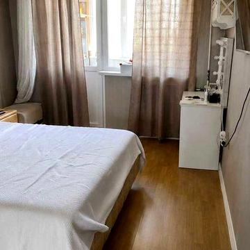 Продам 3к квартиру Новые дома Метро Дворец спорта