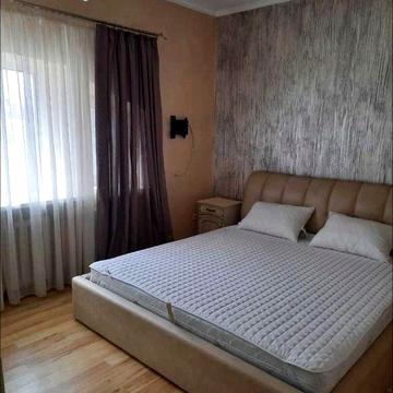 Продам отличную 2к квартиру проспект Яворницкого/центр/Карла Маркса
