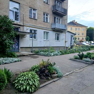 Продається 4 кімнатна квартира . Центр.Продаж можливий по сиртифікату чи ваучеру ЖК жек