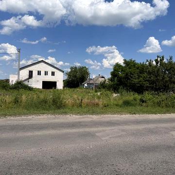 Продається будинок  незавершене будівництво.