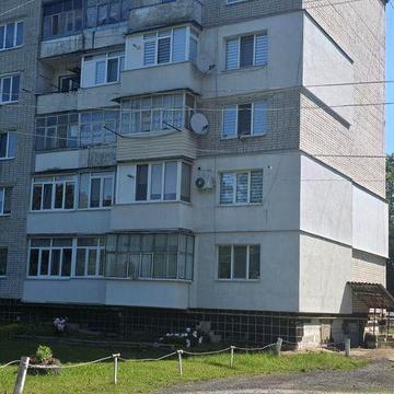 Продається 2-х кімнатна квартира з Автономним опаленням.