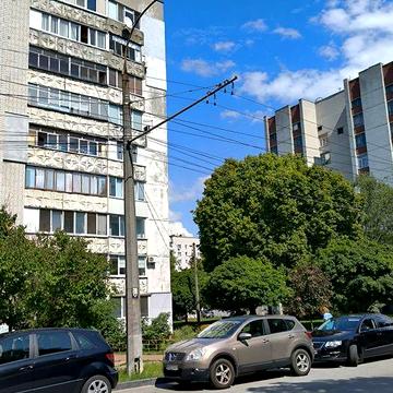 Класна Облаштована 2-кімнатна Квартира  В Районі Мегацентру