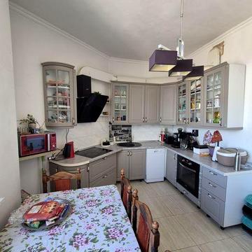 Продам 2к квартиру .В.Івасюка 4а ЖК Оазис