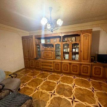 Продам 4-х кімн.квартиру Ревуцького, 7 102.6кв.м ст.М"Харківська"