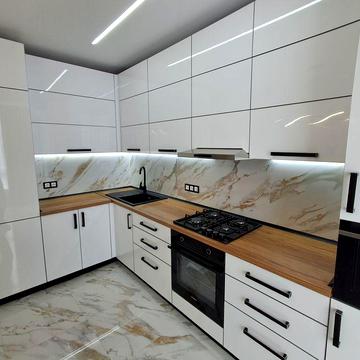 Продам дуже гарну 1-кім.кв  на Масанах ( ЖК Панорама). Автономна. ЖК Панорама