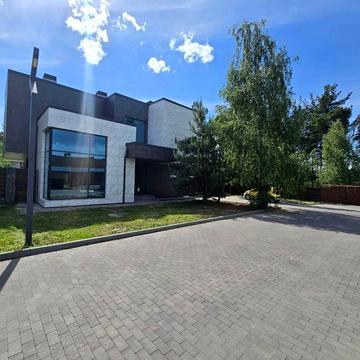 Будинок з 2 світлом 210 м2 межують сосни містечко охорона басейн 11 соток алюм вікна с. Ходосівка поруч  Лісники Конча-Заспа Козин 8 км Київ