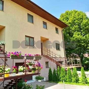 Продаж таунхаусу 180 м² Святопетрівське без комісії