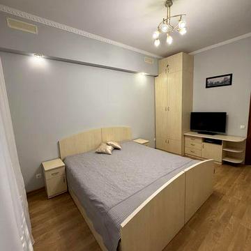 Простора 1- кім квартира в центрі Трускавця