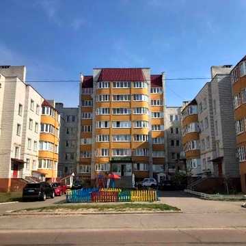 Продаж двоповерхової квартири 138,7 м² у якісному цегляному будинку з автономним опаленням м. Чернігів, вулиця Красносільськього, 73-А.  Супер цена!