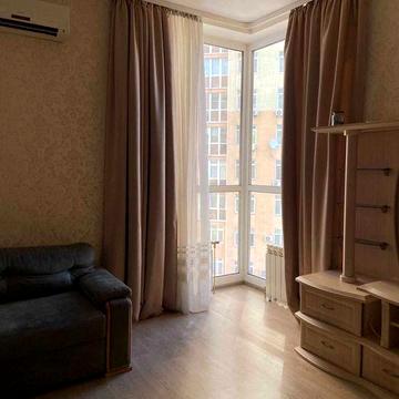 Оренда 1-кв., вул. Вінстона Черчилля 43, м.Чернігівська