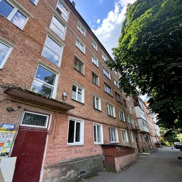 Продаж 4 кім квартири під ремонт