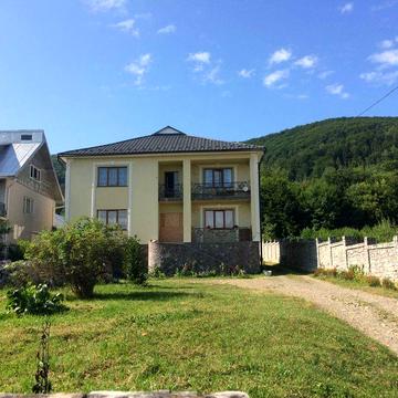 Будинок 440кв.м., 0.1га землі, м. Косів - 250,000$