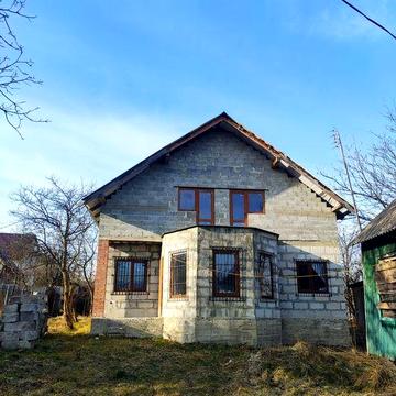 Продаж великого будинку в Дрогобичі