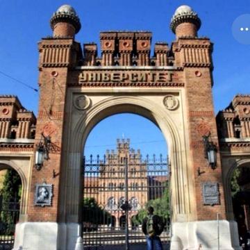Продам 2-кімн в Центрі біля ЧНУ Федьковича