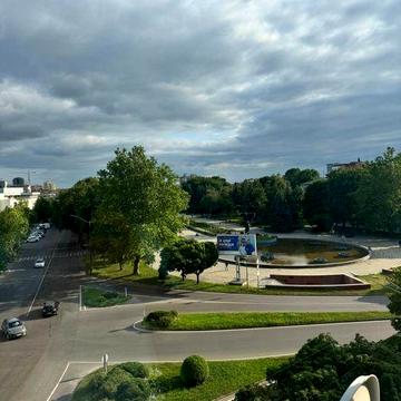 Продаж! Двух кімнатна Центр вул.П.Миру,2