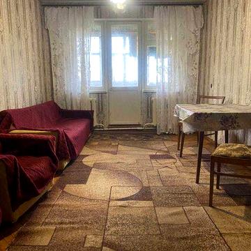 Продаю 3 кімнатну квартиру 57 м.кв., ПТЗ,  Авангардна