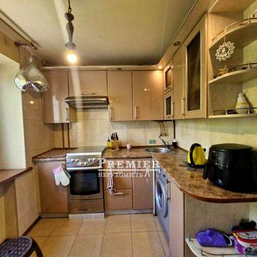 До продажу 2 кімн. квартира перепланована на кухню - студію