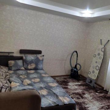 Продам 1 к  Краснополье   Чечеловский  12 квартал