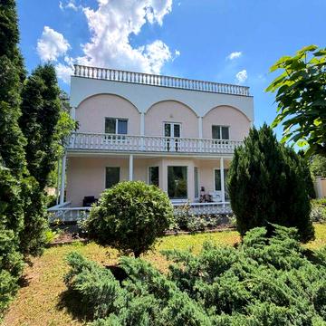 Будинок мрії в м. Березань 220 м2, ремонт, ставок, баня, ліс Є ВІДЕООГЛЯД
