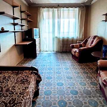 Яни Червоної вул., 3
