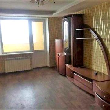 Продам квартиру метро Індустріальна