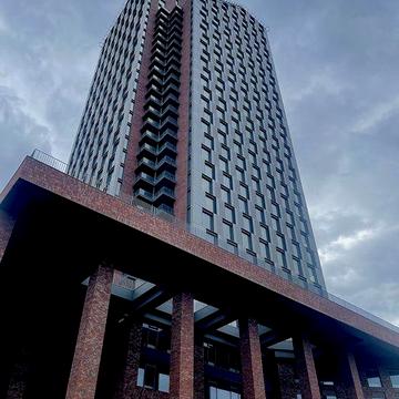 Продам 2к квартиру ЖК Маяк.Видовой 13й этаж 97000$