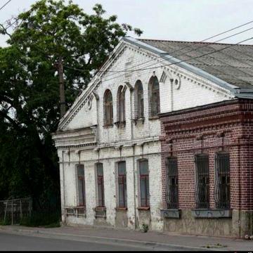Продам 4-кімнатну квартиру у старому місті