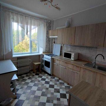 Оренда 2 кім.кв. по просп.Шевченка 5.