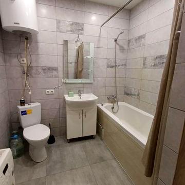 Квартира студія 31м2 з ремонтом ЖК Південний Квартал Святошинський Район  вул.Сімї Стешенків 9 ЖК Південний Квартал