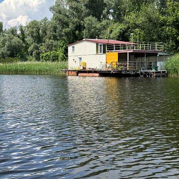 Продаж 4к Дім Вишнева 8-а вулиця