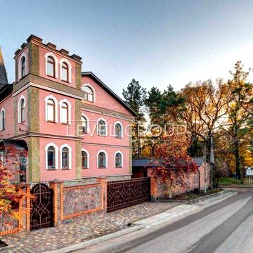 Продаж маєтку 650 м2 преміум-класу в Лісниках