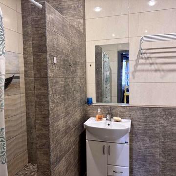 Будинок 2 кімн, свій двір, Гатне, оренда довгостроково