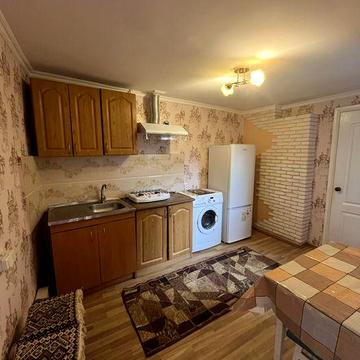 Оренда частини будинку в центрі